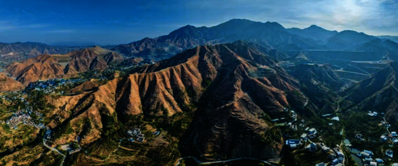 三载奋进路，，，，，，共启新征程——天府矿投三周年生长纪实