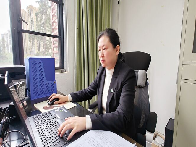 巾帼傲立天地间 柔肩亦担山河志 ——巾帼先锋贾月江的铿锵征程