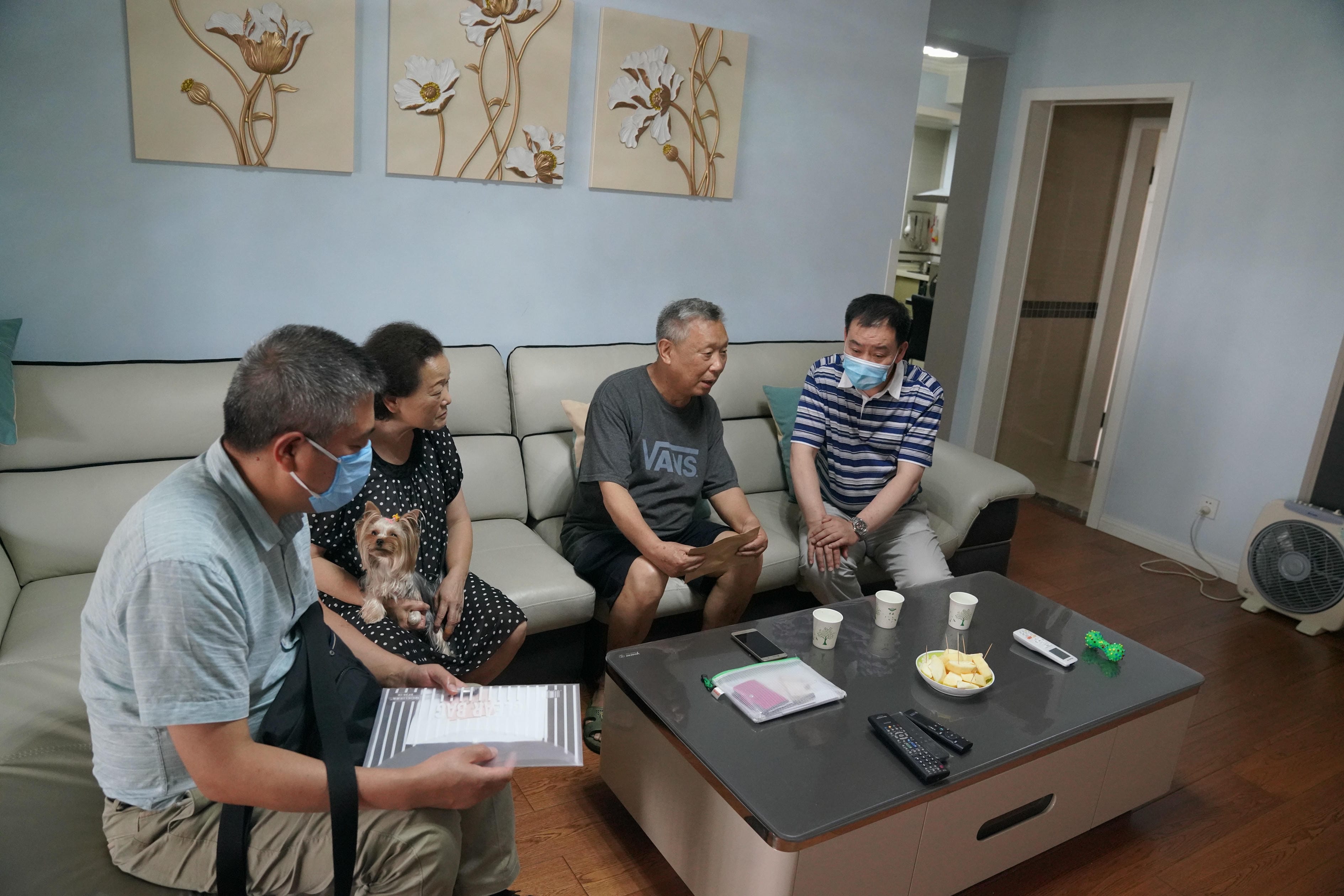 技工学校“七一”前夕走访慰问老党员和难题党员_红色堡垒_党建群团_尊时凯龙有限责任公司