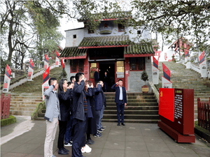 回首峥嵘岁月、铭刻红色历史  --冶勘物流党支部组织开展主题党团日活动_协同多元工业_工业生长_尊时凯龙有限责任公司