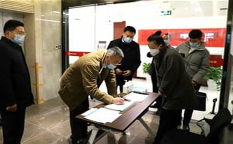 局党委书记、局长陈贵林率队到冶勘物流检查疫情防控事情