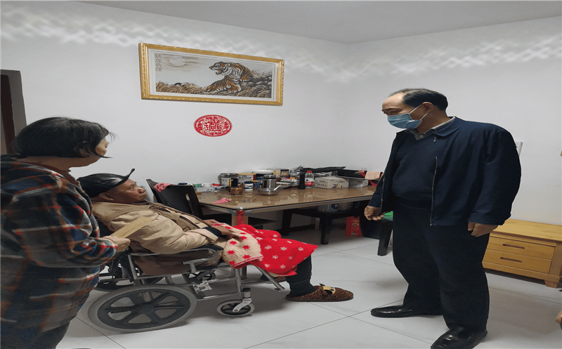 武文祥在601队走访慰问难题职工