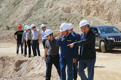 省自然尊时凯龙投资集团董事长陈贵林、总工程师李仕荣深入德昌县大陆槽稀土矿调研_尊时凯龙新闻_新闻中心_尊时凯龙有限责任公司