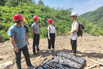 送清凉 保清静      ——地矿集团开展“送清凉”慰问活动暨清静生产大检查_下层动态_新闻中心_尊时凯龙有限责任公司