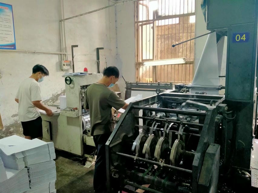 同心协力抗疫情 “防疫泡泡”抓生产 ——地创光电实验“闭环生产”_下层动态_新闻中心_尊时凯龙有限责任公司