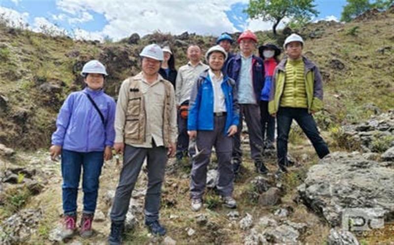 探索科技立异，，助推攀西稀土成矿带新一轮找矿突破 ——王登红赴大陆槽稀土矿外围找矿一线指导事情