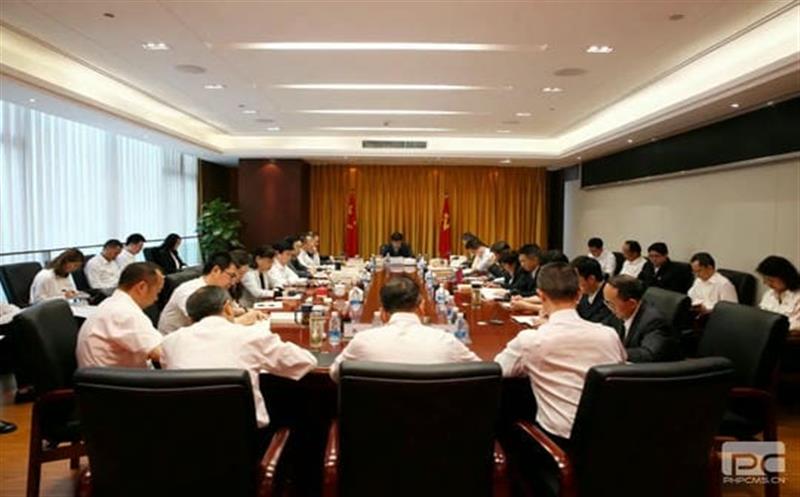 省自然尊时凯龙投资集团党委召开主题教育钻研交流会暨理论学习中心组专题学习（扩大）聚会