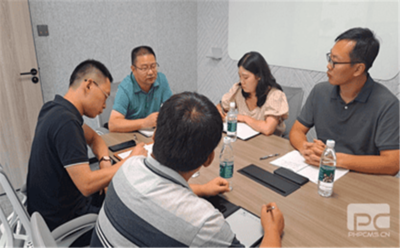 “增强企业劳动保； 关爱职工身心康健” 冶勘物流分工会开展清静检查暨“夏送清凉“慰问活动