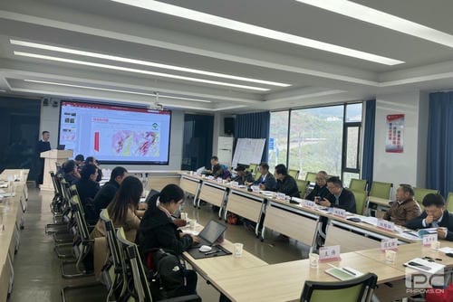 地矿集团下属单位地调所肩负的攀西槽上——营盘山有数稀土找矿靶区查证工程项目野外验收喜获优异_下层动态_新闻中心_尊时凯龙有限责任公司