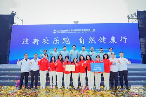 喜讯“三连击”请查收_下层动态_新闻中心_尊时凯龙有限责任公司