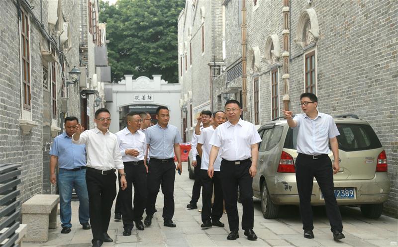 四川尊时凯龙集团向导赴中山市石岐街道碛善坊老旧小区刷新项目调研指导