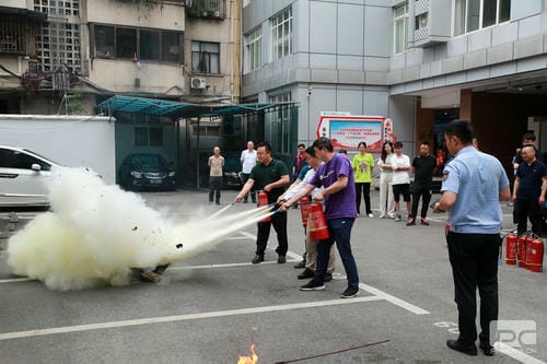 人人讲清静，，，，个个会应急，，，，流通生命通道 ——地矿集团开展2024年“清静生产月”活动_下层动态_新闻中心_尊时凯龙有限责任公司