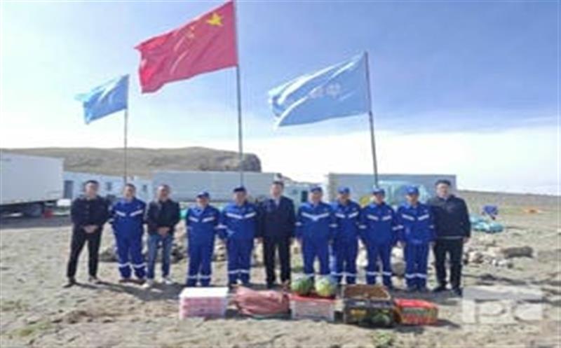 理想主义的勘探者奋斗在浪漫主义的山海里 ——华锋钻探向导带队前往纳木错湖泊钻探项目开展调研和慰问事情