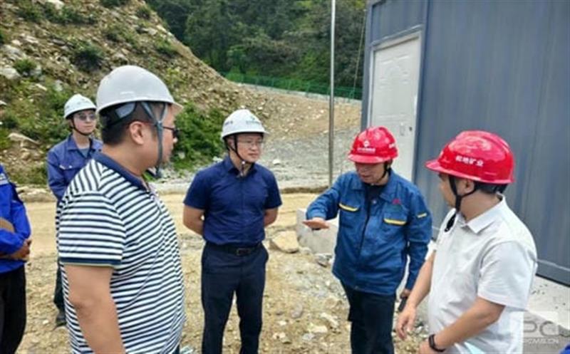 地矿集团事情组赴大陆槽矿山检查指导矿山清静事情