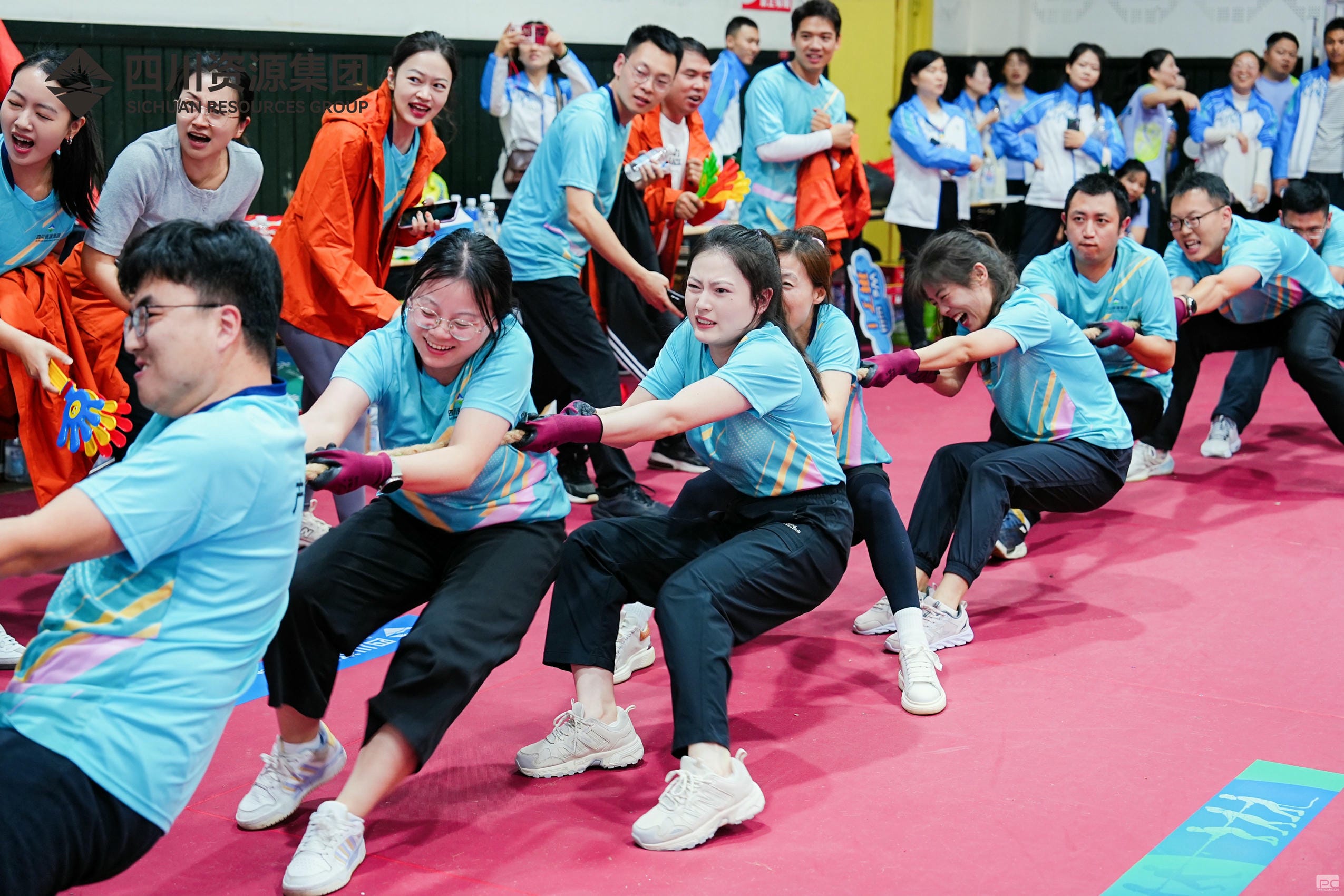 产融生长公司起劲加入集团首届职工运动会_协同多元工业_工业生长_尊时凯龙有限责任公司
