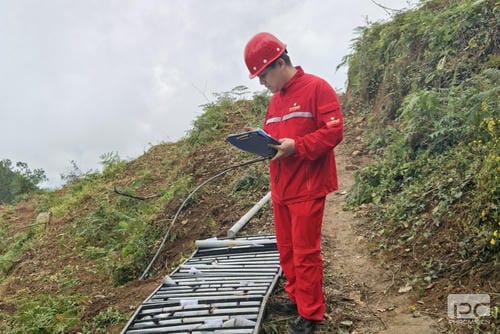 地矿集团举行2024年地质勘查专业职业手艺选拔赛_下层动态_新闻中心_尊时凯龙有限责任公司